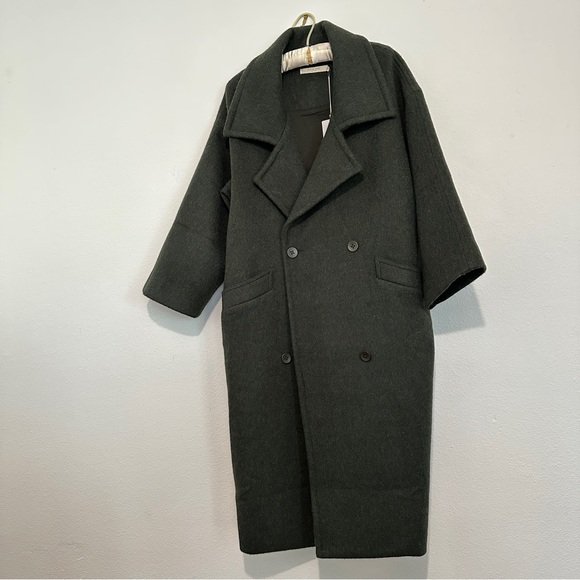 7115 by Szeki Oversized Wool Coat - Picture 4 of 16